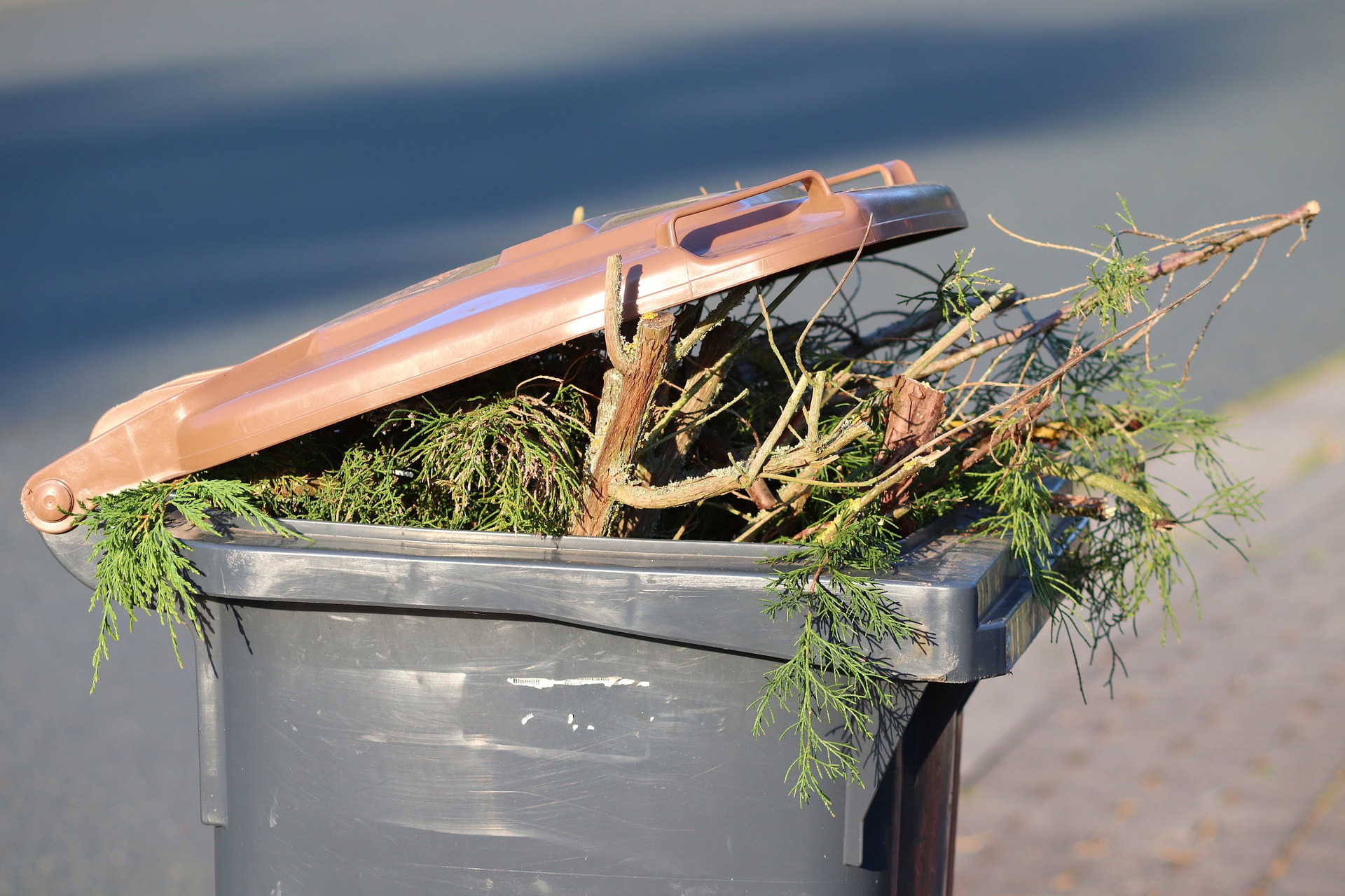 Rubbish Removal Sheffield - Low Prices - 24-hour Booking