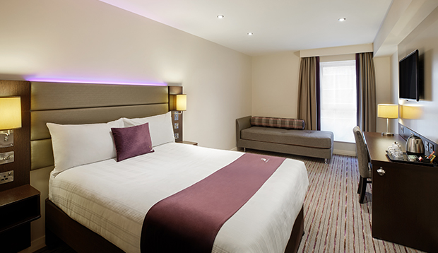 Premier Inn Leeds City Centre (Whitehall Road) Hotel