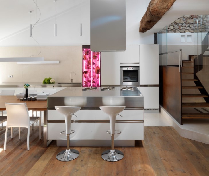 Four Seasons Kitchens