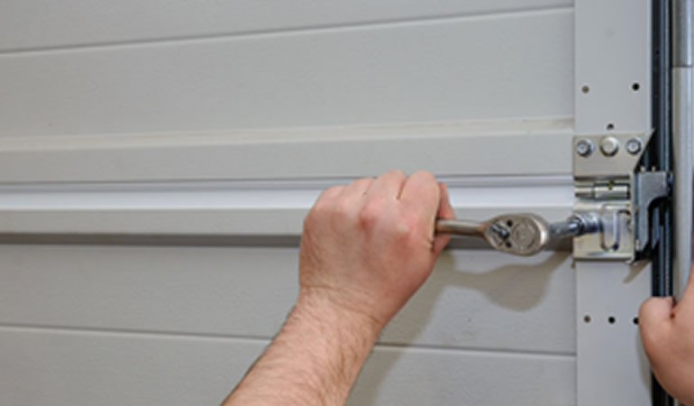 Speedy Garage Door Repairs Manchester